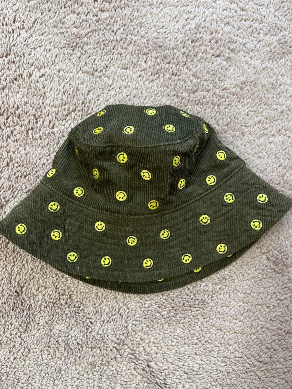 Urban Outfitters corduroy bucket hat - Picture 2 of 5